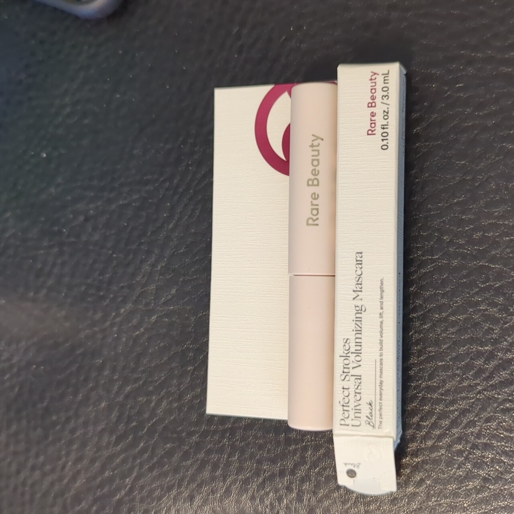 ⭐️ 5/ $25 Rare Beauty very Mini Mascara